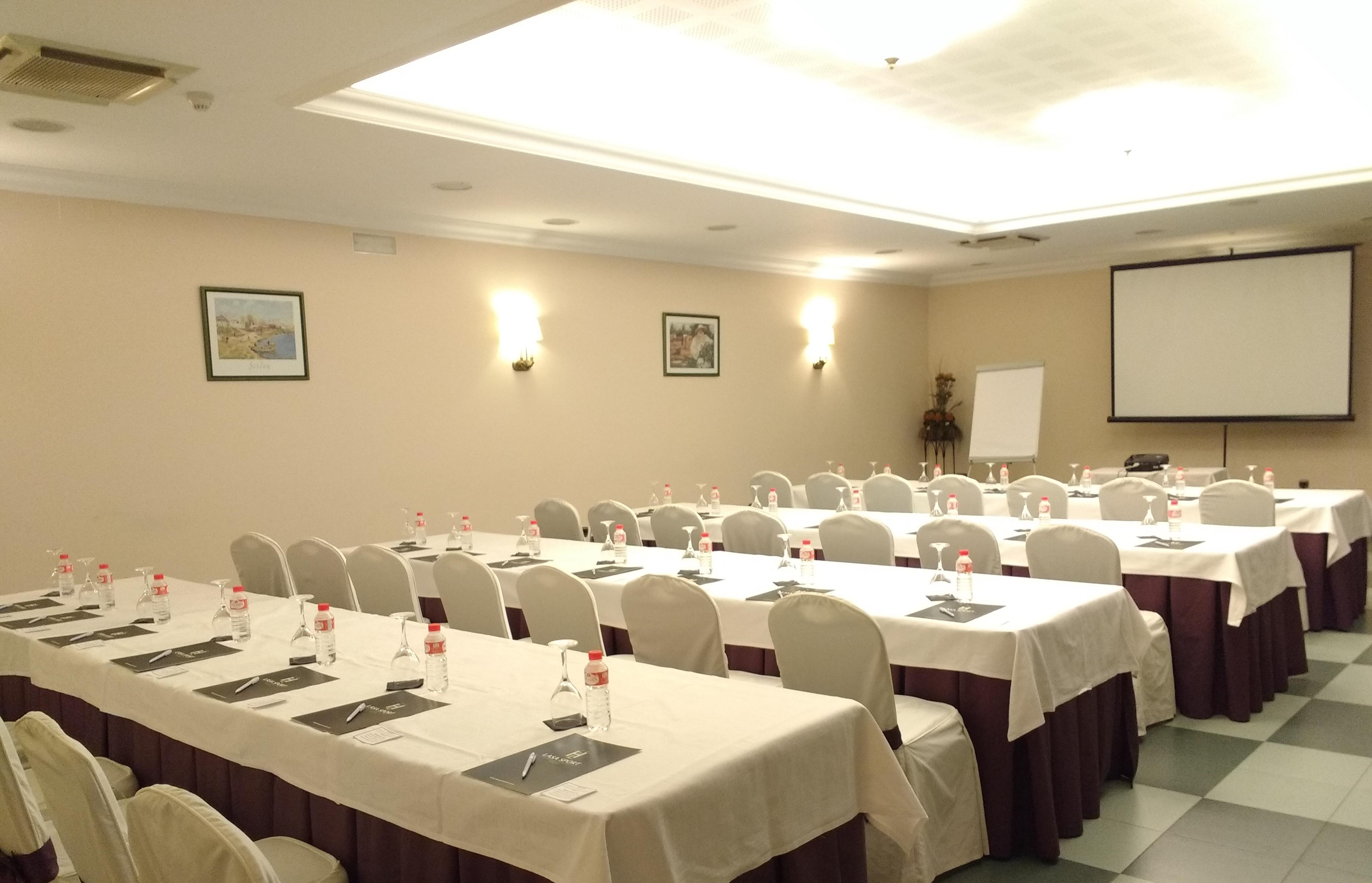 Hotel Lasa Sport Вальядолид Экстерьер фото