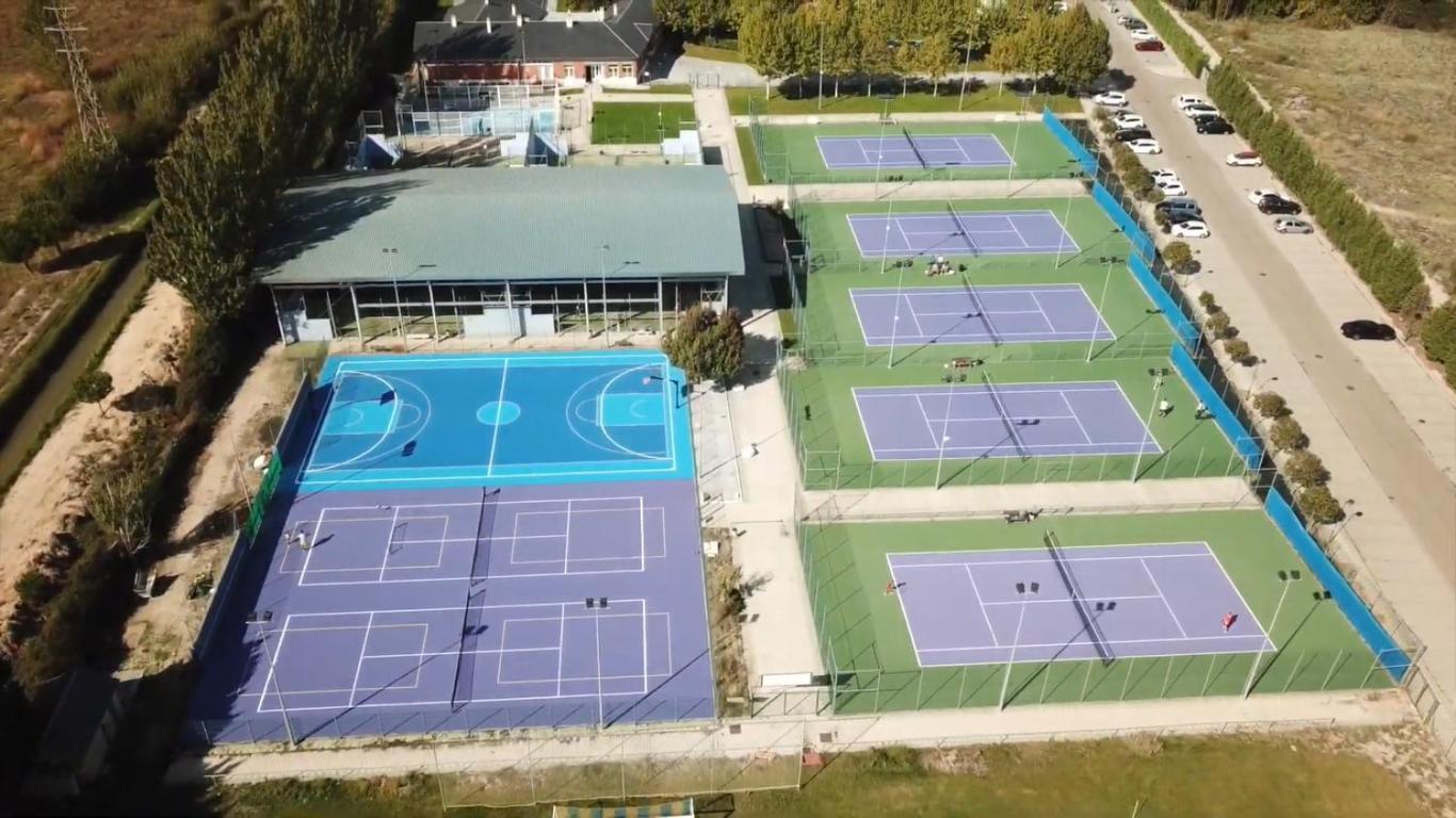 Hotel Lasa Sport Вальядолид Экстерьер фото