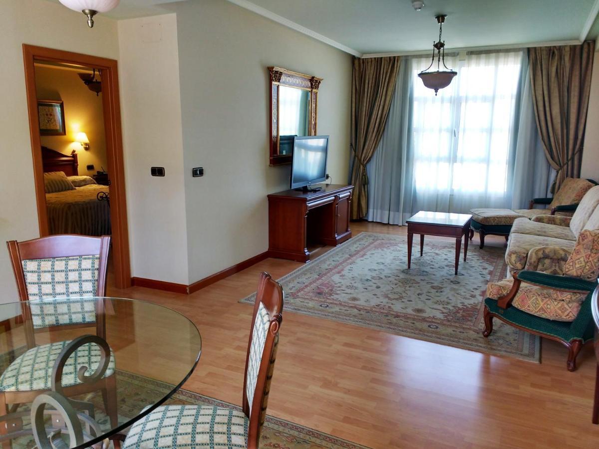Hotel Lasa Sport Вальядолид Экстерьер фото
